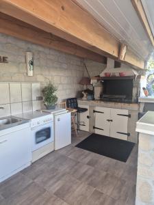 For sale Canet 4 rooms 90 m2 Herault (34800) photo 3