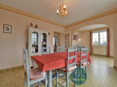 For sale Argenton-chateau 6 rooms 113 m2 Deux sevres (79150) photo 3