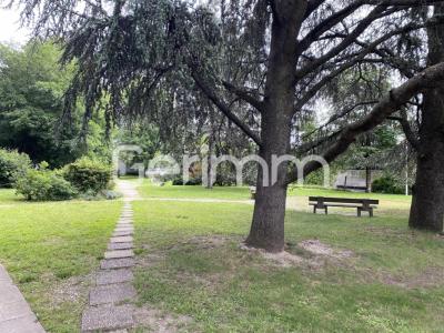 Louer Commerce Grenoble 12000 euros