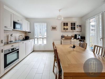 For sale Lyon-6eme-arrondissement 3 rooms 70 m2 Rhone (69006) photo 1