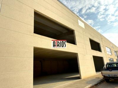 Louer Local commercial 436 m2 Brignoles