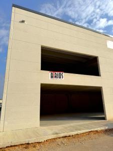 Louer Local commercial Brignoles 84240 euros