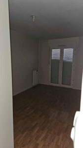 For rent Saint-andre-les-vergers 2 rooms 53 m2 Aube (10120) photo 4