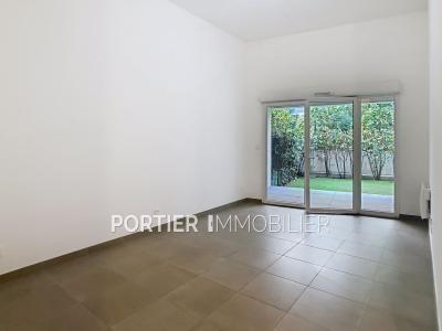 Louer Appartement 43 m2 Antibes