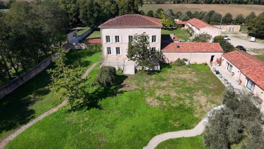 For sale Rochefort 17 rooms 768 m2 Charente maritime (17300) photo 0