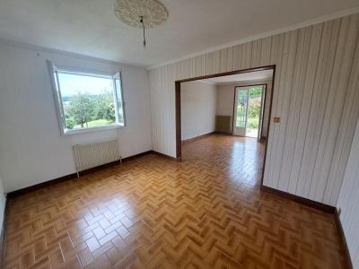 Acheter Maison Roullet-saint-estephe 160990 euros