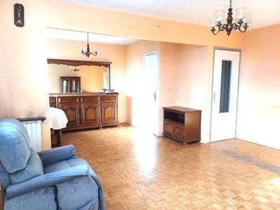 For sale Bron 4 rooms 68 m2 Rhone (69500) photo 0
