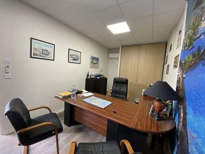Louer Bureau 187 m2 Sury-le-comtal