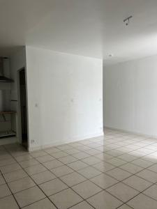 For rent Saint-loubes 3 rooms 61 m2 Gironde (33450) photo 2