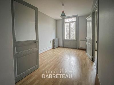 Louer Appartement 131 m2 Lorette