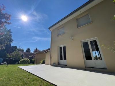 For sale Roche-la-moliere 5 rooms 95 m2 Loire (42230) photo 0