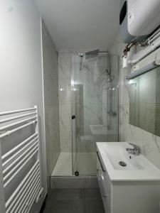 Acheter Appartement Paris-20eme-arrondissement 233000 euros