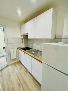 For rent Bures-sur-yvette 1 room 20 m2 Essonne (91440) photo 0