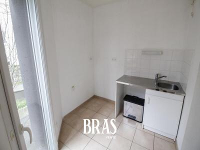 For sale Nantes 2 rooms 50 m2 Loire atlantique (44000) photo 2