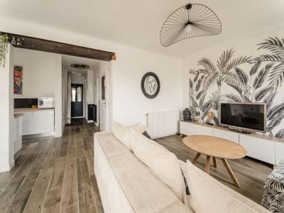 For sale QUARTIER RESIDENTIEL 4 rooms 91 m2 Herault (34300) photo 2