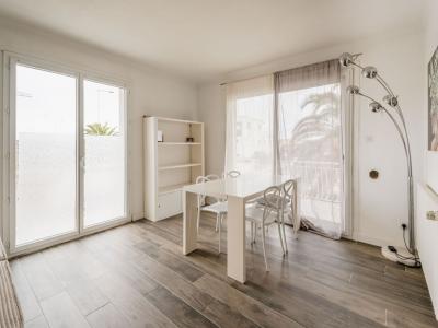 For sale QUARTIER RESIDENTIEL 4 rooms 91 m2 Herault (34300) photo 3