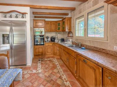 For sale Montauroux 8 rooms 220 m2 Var (83440) photo 3