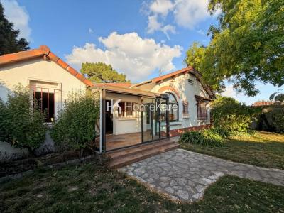 For sale Toulouse 4 rooms 130 m2 Haute garonne (31100) photo 2