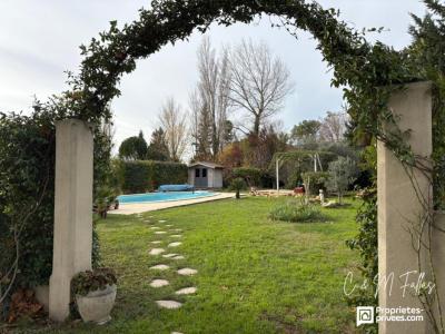 Acheter Maison 205 m2 Camaret-sur-aigues