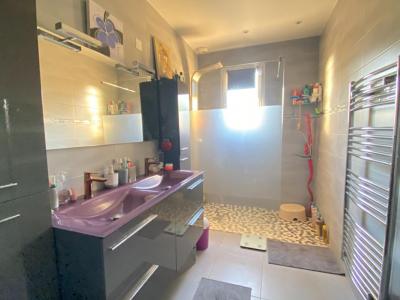 Acheter Maison 101 m2 Saint-quentin-de-baron