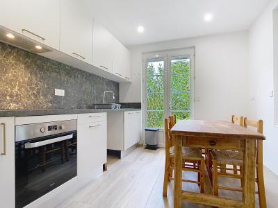 Louer Maison 84 m2 Cres