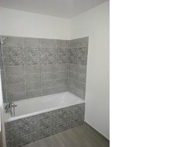 Annonce Location 3 pices Appartement Laval 53