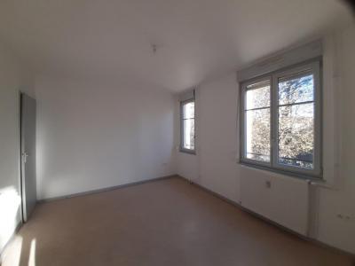 Louer Appartement 80 m2 Luxeuil-les-bains