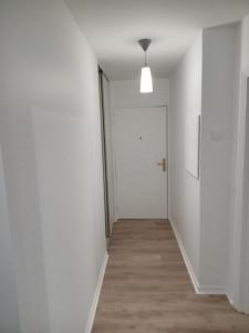 Annonce Location 3 pices Appartement Courbevoie 92