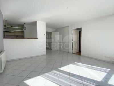 For rent Lyon-7eme-arrondissement 3 rooms 66 m2 Rhone (69007) photo 0