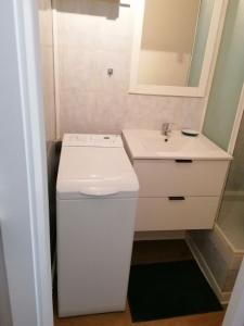 For rent Bailly 1 room 15 m2 Yvelines (78870) photo 0