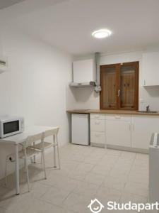 Louer Maison 20 m2 Antony