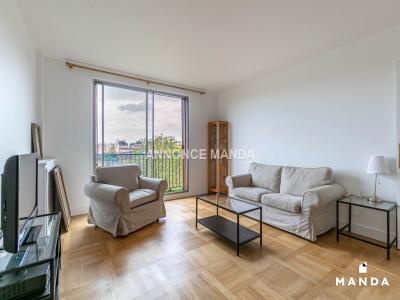 Louer Appartement 60 m2 Paris-16eme-arrondissement