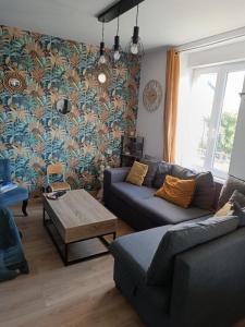 For sale Gourin 4 rooms 83 m2 Morbihan (56110) photo 3