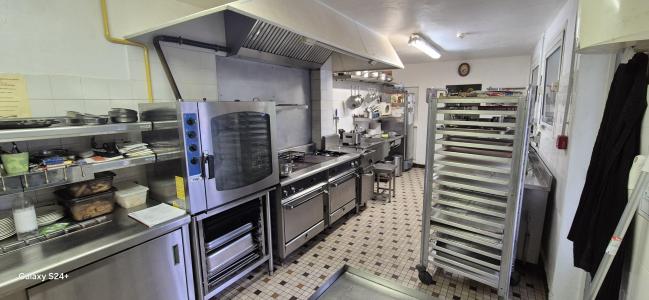 Acheter Commerce Salbris 112000 euros