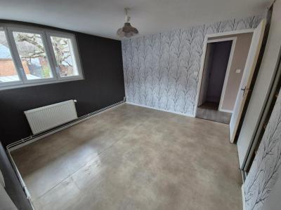 Louer Appartement Bogny-sur-meuse 429 euros