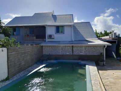 For sale Sainte-marie 4 rooms 143 m2 Reunion (97438) photo 0