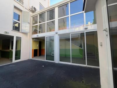 Louer Bureau 128 m2 Antibes