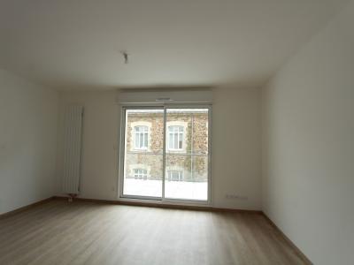 For rent Nantes 2 rooms 41 m2 Loire atlantique (44000) photo 3
