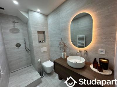 Louer Appartement Marseille-8eme-arrondissement 900 euros