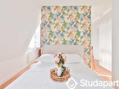 Louer Appartement 26 m2 Paris-16eme-arrondissement