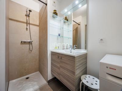 For sale Marseille-8eme-arrondissement 3 rooms 55 m2 Bouches du Rhone (13008) photo 4