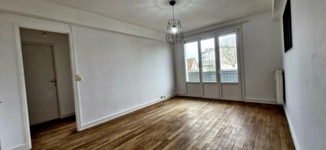 Acheter Appartement  83500 euros