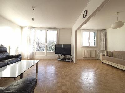 For sale 4 rooms 83 m2 Oise (60100) photo 0