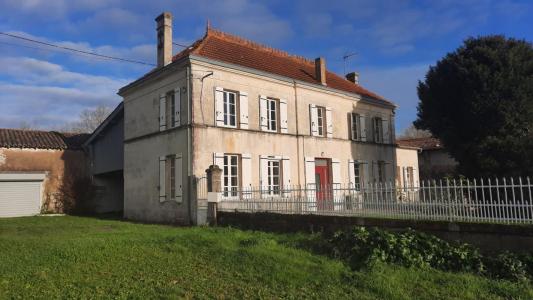 For sale Saint-fort-sur-gironde 5 rooms 200 m2 Charente maritime (17240) photo 0