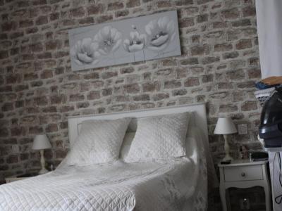 For sale Uzel 6 rooms 124 m2 Cotes d'armor (22460) photo 2