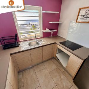 Louer Appartement 100 m2 Saint-gilles-les-bains