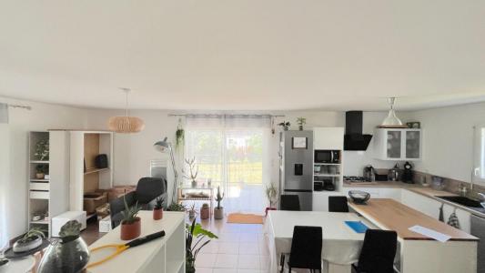Louer Maison Saint-andre-de-cubzac 1095 euros
