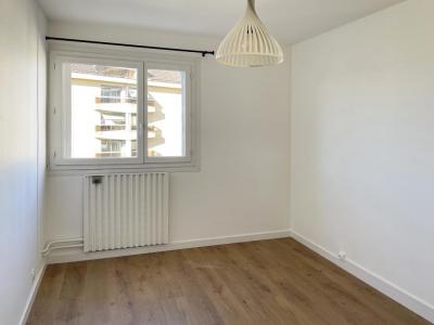 For rent Pau 3 rooms 65 m2 Pyrenees atlantiques (64000) photo 2