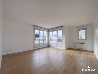 Louer Appartement 85 m2 Noisy-le-grand