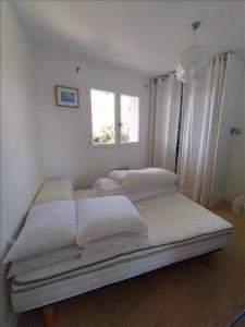 Louer Maison Gaude 2100 euros